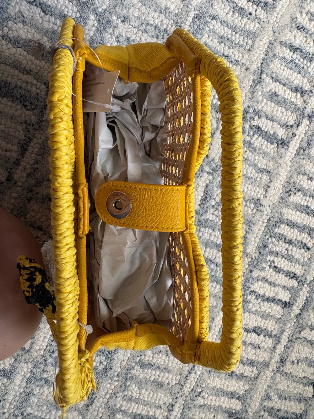 A New Day by Target Yellow Mini Caning Tote with Bee Charm NWT - Picture 9 of 10